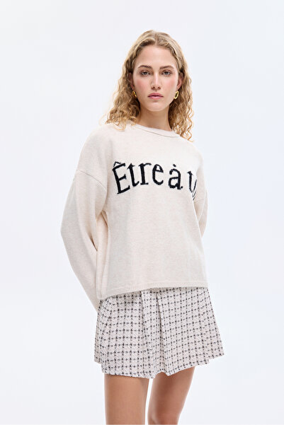 Quzu Yazı Desenli Bisiklet Yaka Triko Kazak Ekru