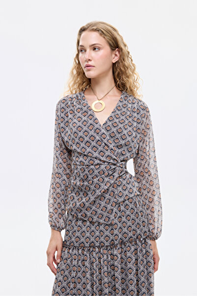 Quzu Ретро блуза с геометричен десен и кръстосани връзки, кафява