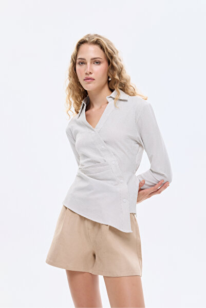 Quzu Asimetrik Düğmeli Drapeli Gömlek Ekru