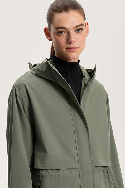Oysho 10k waterproof extra-lightweight long jacket