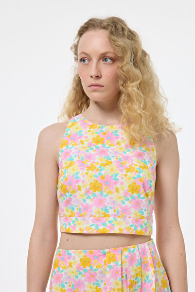 Quzu Μπλούζα Floral Crop με Σταυρό Πλάτη Ροζ