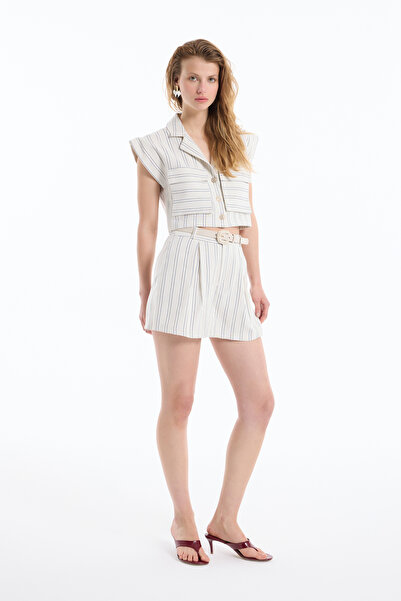 Quzu Beli Kemerli İnce Çizgili Keten Şort Etek Naturel