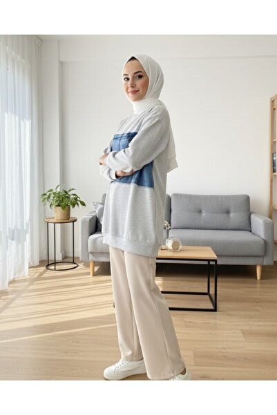 Modamorfo Round Neck Sweatshirt with Denim Pocket Detail on the Front - Light Gray