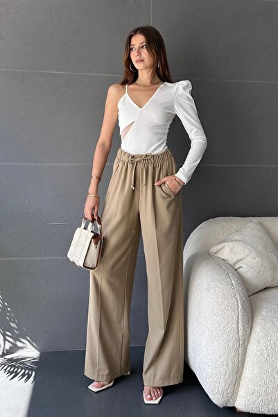 Fav Style Λευκή γυναικεία ολόσωμη μπλούζα με μονό μανίκι με λεπτομέρεια V λαιμόκοψη