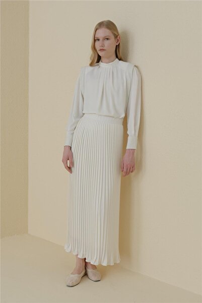 Nihan Kol Detaylı Etek BLuz Takım Ekru