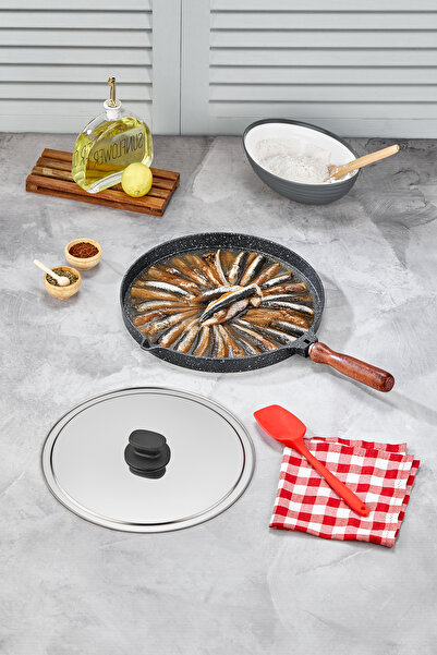 PoloChef Cast Granite Fish and Pie Pan with Lid 34 cm