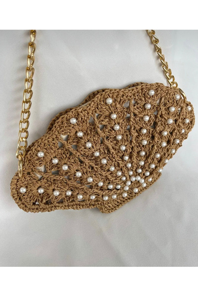comfychic Oyster Muscle Straw Shoulder Bag
