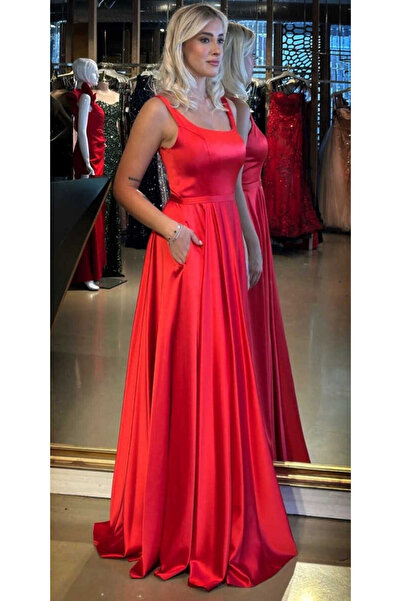 Abiyeniall Kırmızı Kalın Askı V Yaka Sırt Dekolteli Kloş Etekli Saten Uzun Abiye Elbise 11091