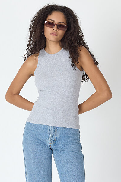 mmetalic Ribbed Regular Fit Normal Fit Gray Crew Neck Zero Sleeve Cotton Women's Tank Top