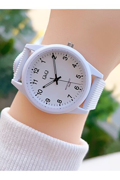 Q&Q 10 Atm Su Geçirmez Beyaz Renk Silikon Kordonlu Unisex Kol Saati