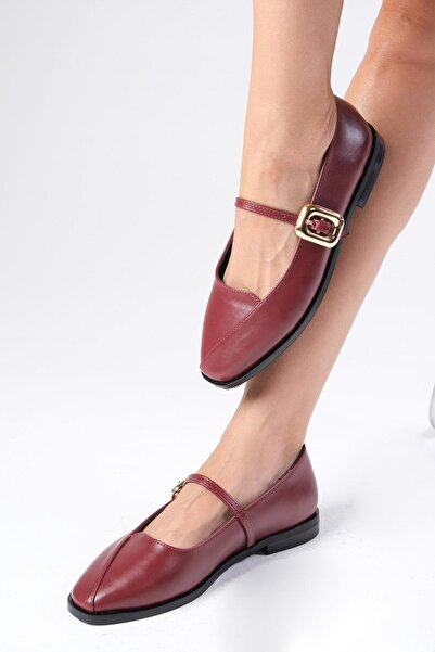 Mio Gusto Burgundy Juliet Women's Ballerinas - Side Buckle Shoes