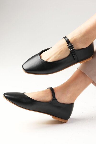 Mio Gusto Gillian Black Color Blunt Toe Women's Ballerina Shoes