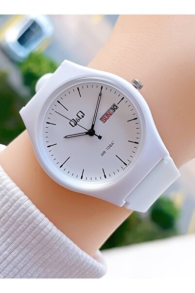 Q&Q 10 Atm Waterproof Silicone Strap Unisex Wristwatch with 2 Years Machine Warranty