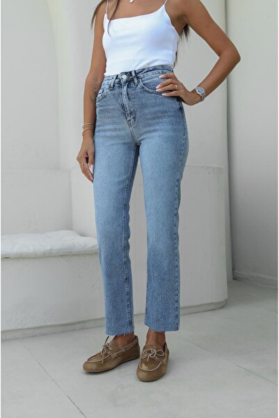 Havoş Kék vágott lábhosszúságú Jean