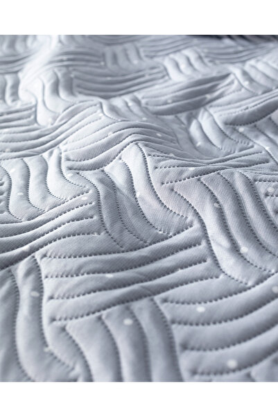 Madame Coco Bedruckte Tagesdecke „Brie“ für Doppelbett