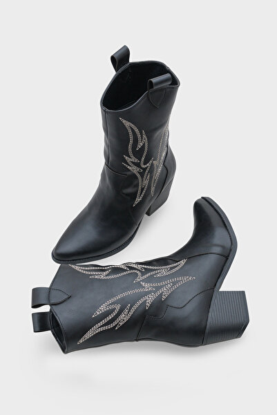 LOJO Kadın Sivri Burun Nakışlı Western Günlük Topuklu Bot Sovey Siyah