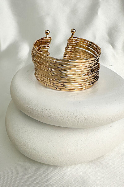 Modex Gold Color Ball Detail Movable Clamp Bracelet (Inner Diameter: 6cm)