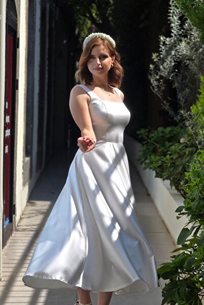 Yonca Moda Evi Beyaz Kare Yaka Askılı Midi Boy Abiye 7000