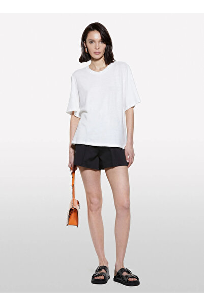 Sisley Γυναικείο μπλουζάκι με λαιμόκοψη σε λευκό χρώμα 3UTFL107C