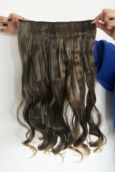 TAKIŞTIR Rezistent la căldură Păr în formă de semilună cu clips Maro Galben Ombre / Ondulat / 60 Cm / 110 Gr / Ht2t27