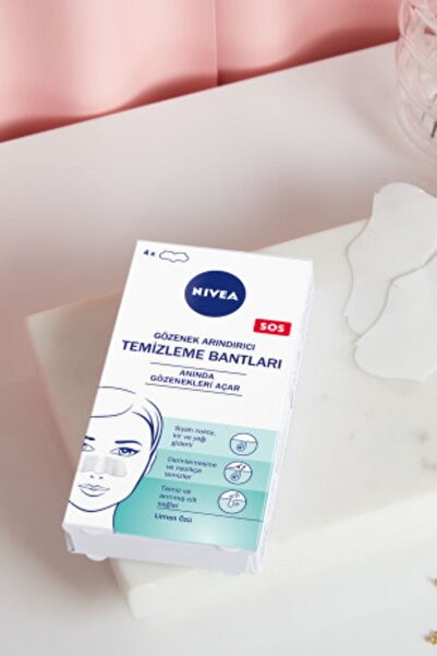 NIVEA Gözenek Arındırıcı Temizleme Bantları 4 Adet,,Siyah Noktaları Arındırır,Derinlemesine Temizlik