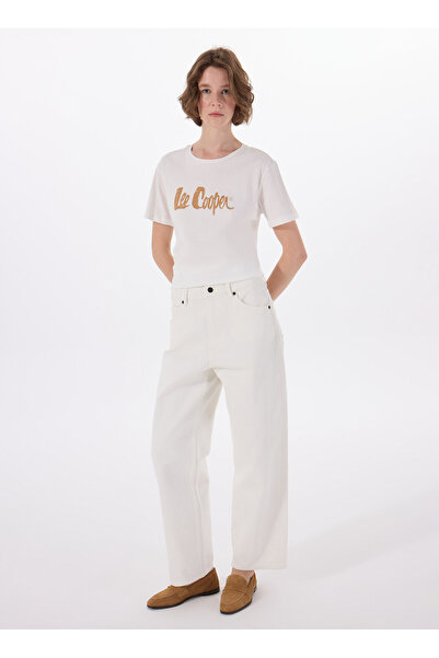 Lee Cooper Γυναικείο μπλουζάκι με λαιμόκοψη με στάμπα εκρού 252 LCF 242003 LONDONLOGO ECRU
