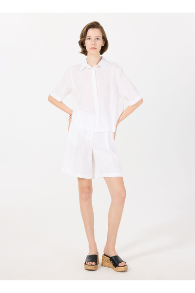 Sisley Cămașă albă pentru femei cu guler clasic, cu tăietură largă 5bmllq08u