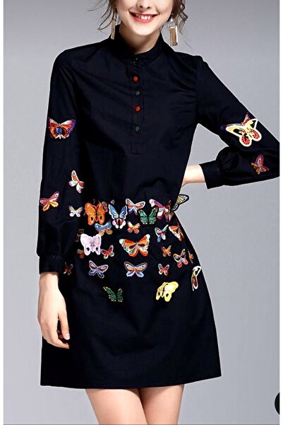 Madame Lucid فستان قصير بأكمام طويلة على شكل فراشة ثلاثي الأبعاد