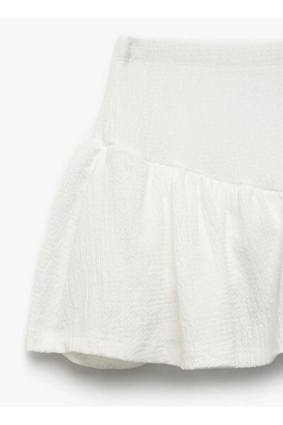 Koton Elasztikus derék, normál szabású, fehér lány rövidnadrág 5SKG40014AK