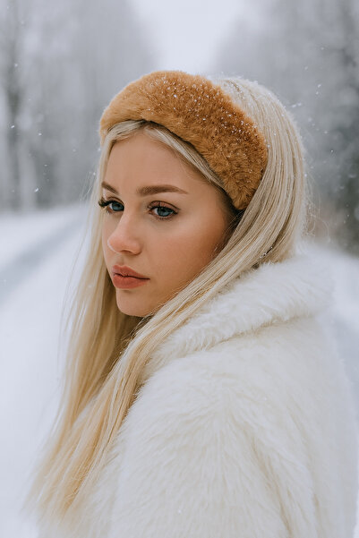 TAKIŞTIR Kahverengi Peluş Taç