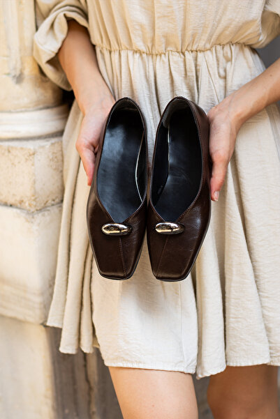 DESPİNA Vi̇na Brown Blunt Toe Metal Buckle Women's Ballet Flats – Comfortable Everyday & Stylish Shoes