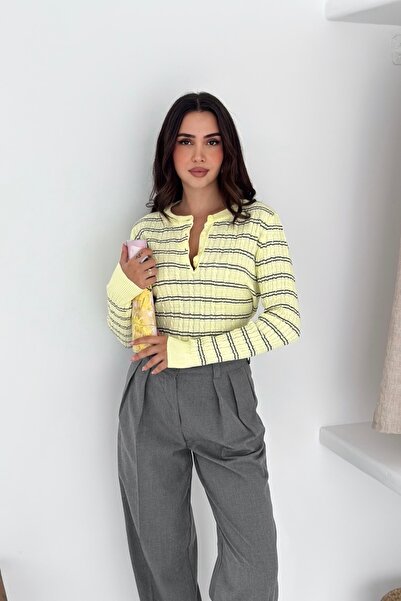 Noi Belis Pulover tricotat cu gât cu jumătate de nasturi AW25KZ0019