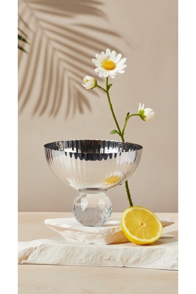 Generic Sweets, nuts and fruits plate 16 x 20 cm