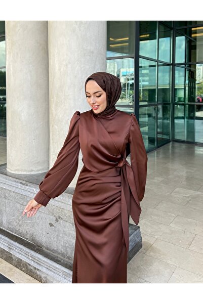 modasusev فستان سهرة حجاب برباط جانبي