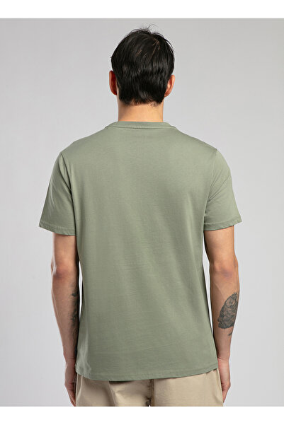 Lee Cooper Ανδρικό μπλουζάκι με λαιμόκοψη χακί 252 LCM 242032 DESAV KHAKI