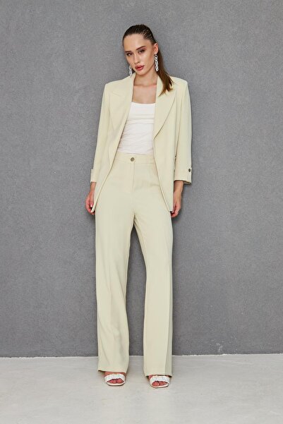 LOVELF Kısa Kol Nikel Düğmeli Krep Takım Pudra