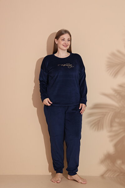 Estiva Women's Winter Velvet Oversized Pajama Set
