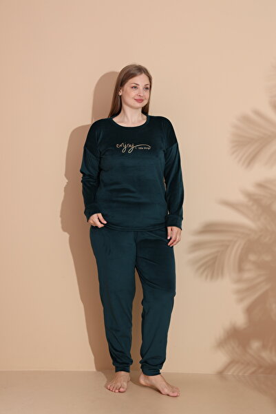 Estiva Women's Winter Velvet Oversized Pajama Set