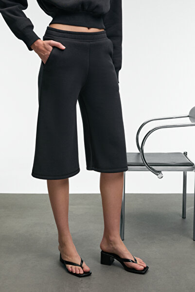 GRIMELANGE ELPIHRA Kadın Oversize Beli Lastikli Çift Cepli Antrasit Şort & Bermuda