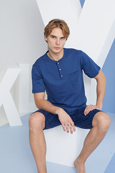 KLY Чоловічий комплект капрі з коміром-стійкою, стильний дизайн