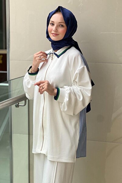 Ghisa Cap Pants Suit with Poplin Detail on the Back