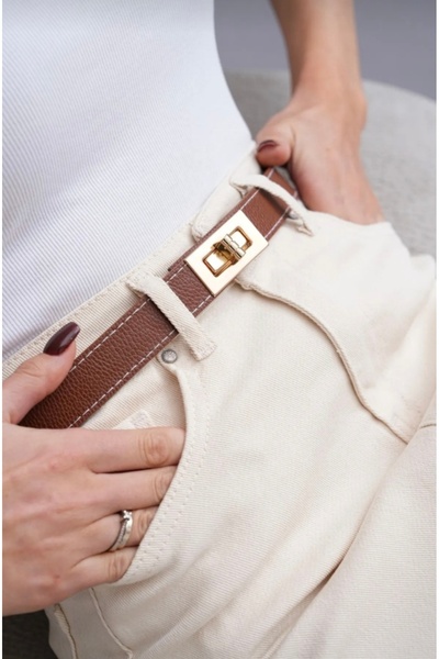 Tina Curea cu cataramă aurie cusută 2cm maro