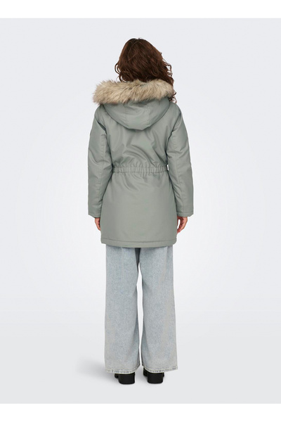 ONLY Hooded Green Women's Parka 15304625