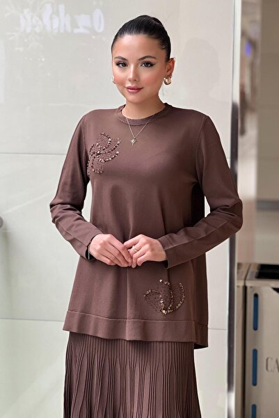 Nuss Mercerized Suit with Bead Embroidered Pleated Skirt