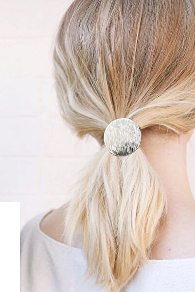 CAŞ DEKORASYON Cataramă din cauciuc detaliată din metal de culoare argintie