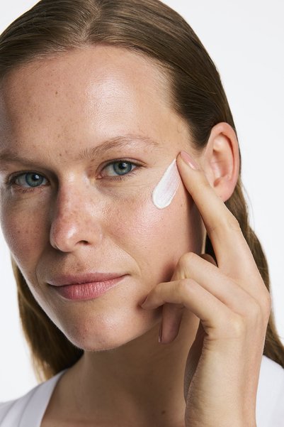 inobeauty Spf50+ High Protection Tone Equalizing Facial Sunscreen for All Skin Types 50 Ml-00 Clear
