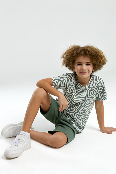 Arnetta Boy's Green Bermuda Suit