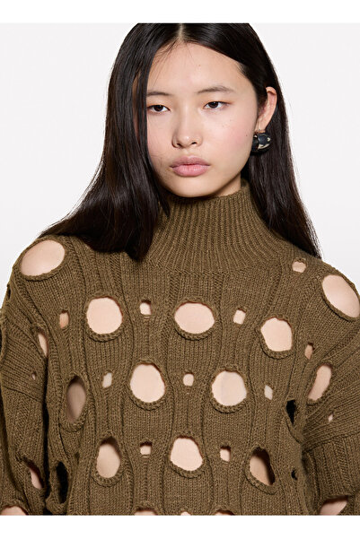 Sisley Turtleneck Regular Khaki Sweater Women 15Ztm105G