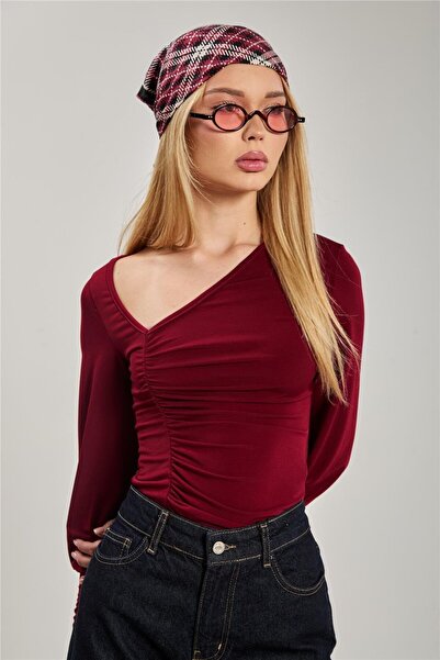 BARRELS AND OIL Kadın Yan V Yaka Büzgülü Bluz - Bordo