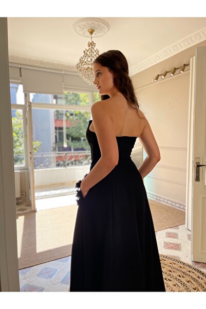 Seri Krep Uzun Kloş Cep Detay Üzeri Çiçek İşlemeli Abiye Elbise